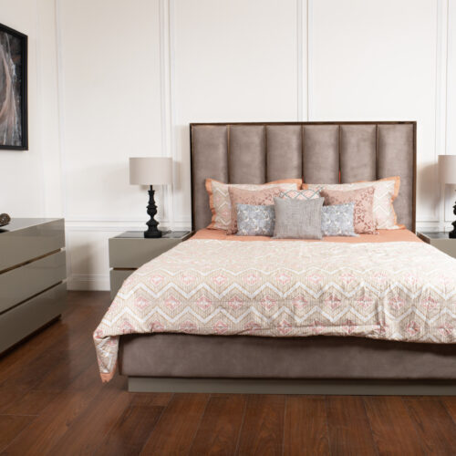 Venetian Bed